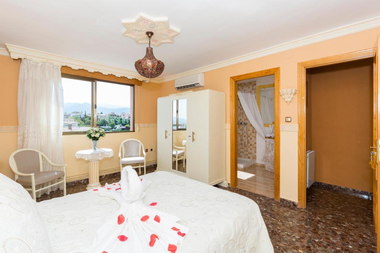 Habitaciones Iraizas Con Piscina Otura Екстер'єр фото